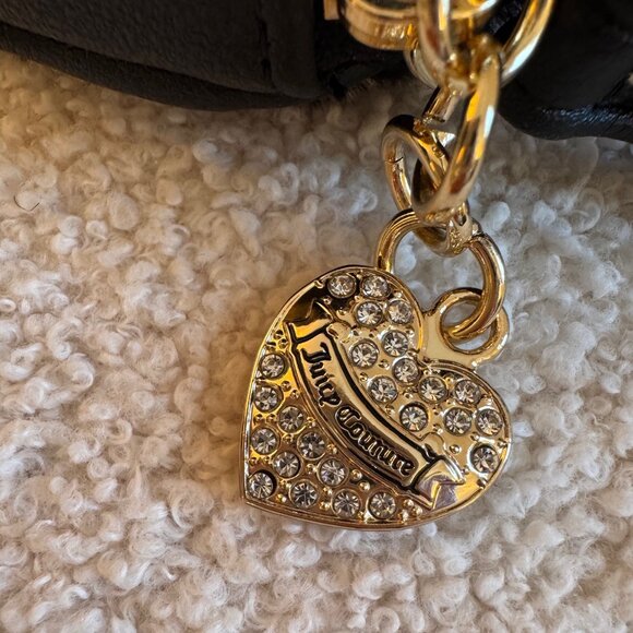 NWOT! Juicy Couture Heart Shaped Wristlet Bag: Black Faux Fur, Gold - Picture 3 of 6